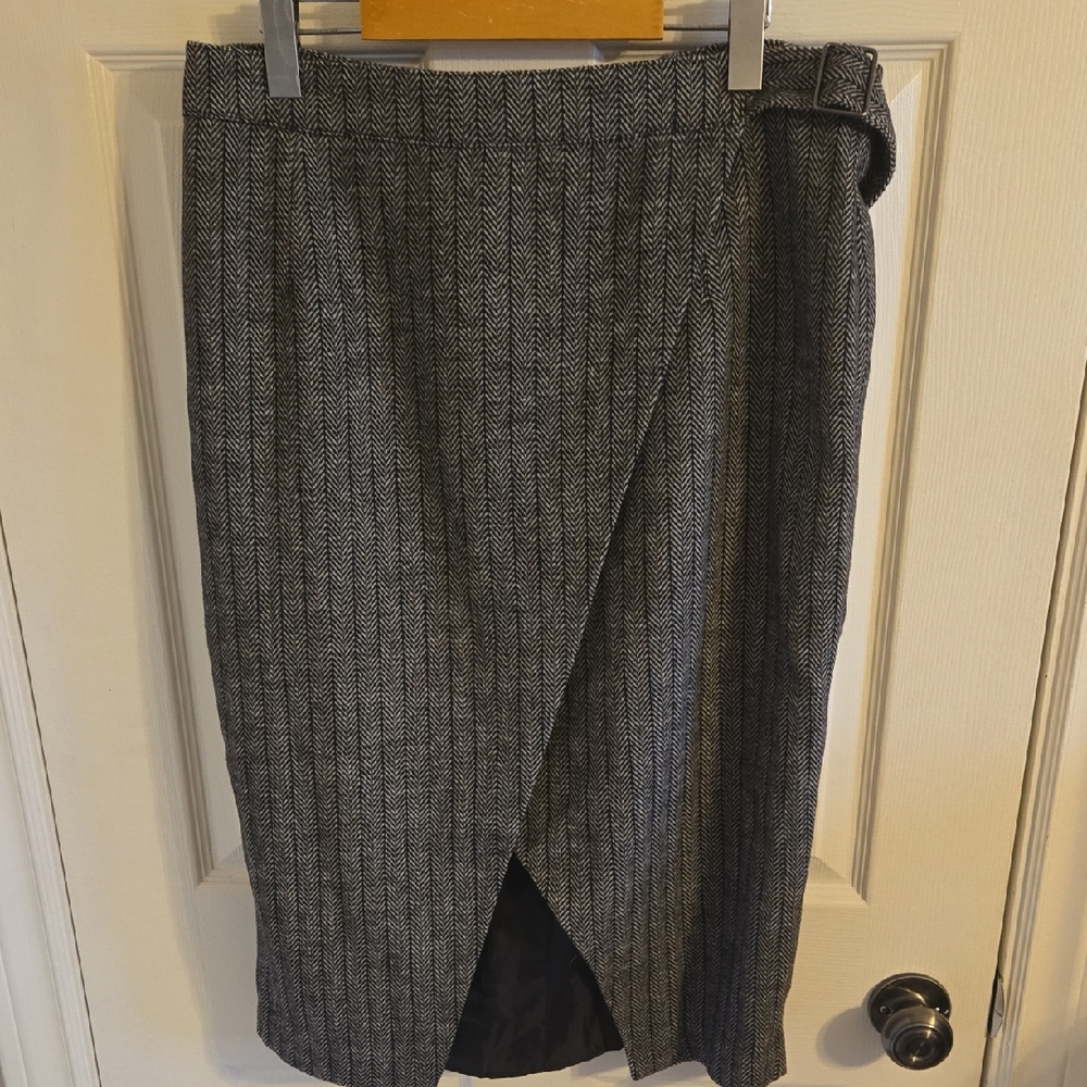 Reitmans Black and Gray Pencil Skirt